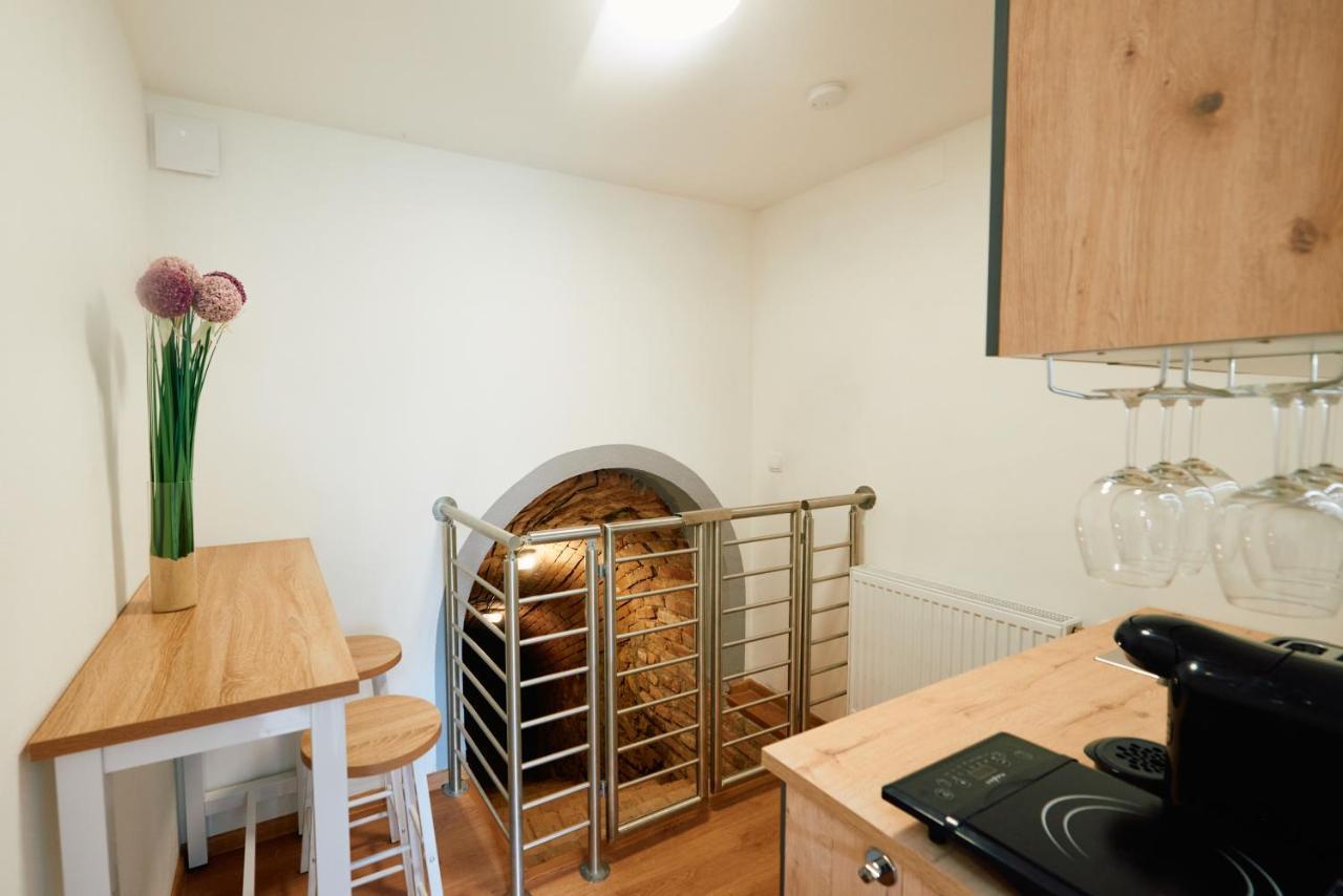 Apartment Fuer 2 Erwachsene Und 2 Kinder, Ausgestattet Mit Einem Weinkeller Und Einem Kleinen Hof - Self-Made Fruehstueck Inbegriffen 雷茨 外观 照片